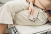 Moshi Overture - iPhone 12 / iPhone 12 Pro Flip Case + Brieftasche und Ständer (SnapTo System) (Luna Pink)