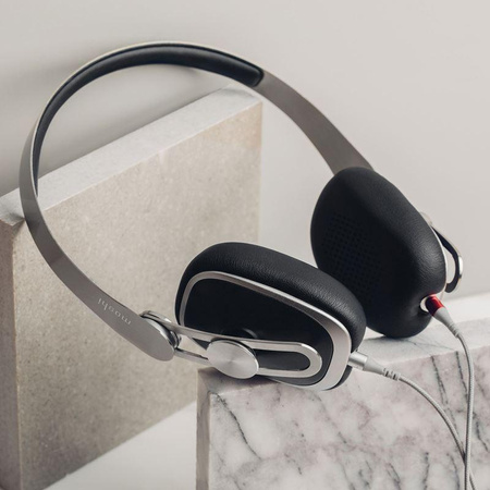 Moshi Avanti C - USB-C 24-bit/DAC In-Ear Headphones (Onyx Black)