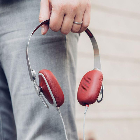Moshi Avanti C - USB-C 24-bit/DAC In-Ear Headphones (Burgundy Red)
