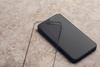 Moshi AirFoil Pro – Elastyczne szkło hybrydowe iPhone 12 / iPhone 12 Pro (czarna ramka)