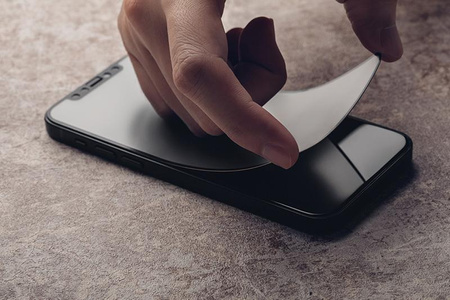 Moshi iVisor AG - Matt képernyővédő fólia iPhone 12 / iPhone 12 Pro készülékhez (fekete keret)