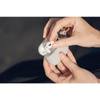 Moshi Pebbo – Etui AirPods Pro z odpinanym paskiem na rękę (Savanna Beige)