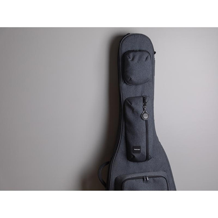 Moshi AirTag kulcstartó - Prémium kulcstartó az Apple AirTaghez (Jet Black)