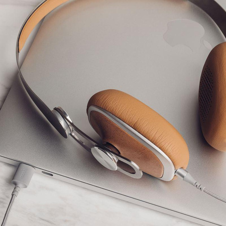 Moshi Avanti C - USB-C 24-bit/DAC In-Ear Headphones (Caramel Beige)